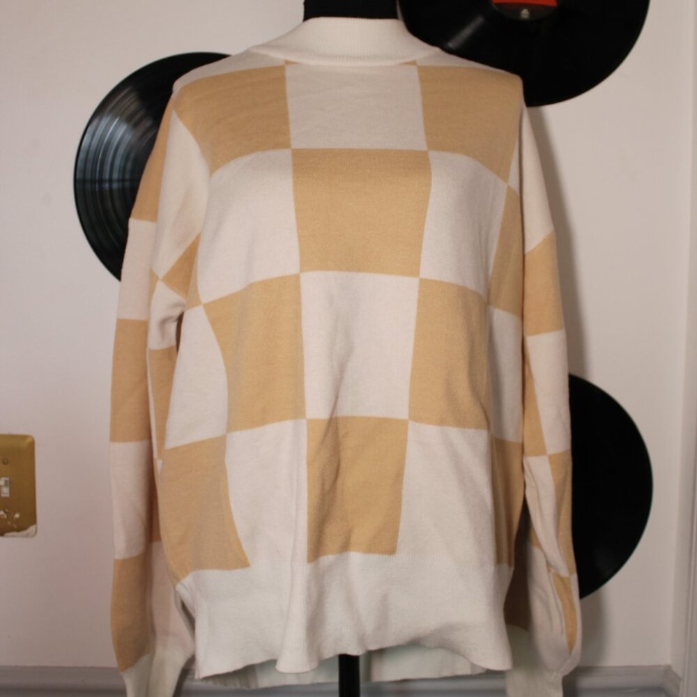 Minimalist Cream and White Checkered Board Sweater
